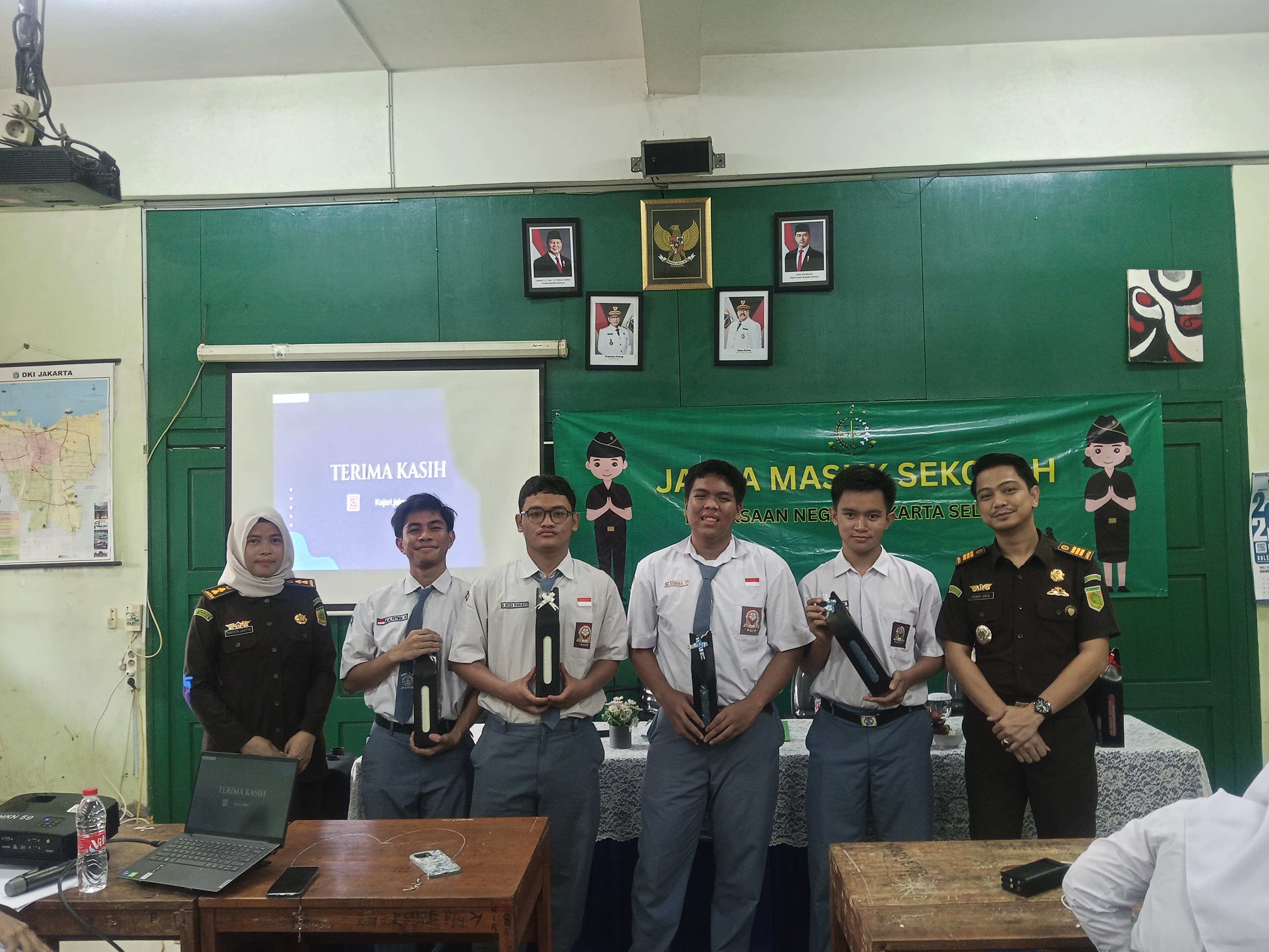 Gedung Sekolah SMA TRISAKTI